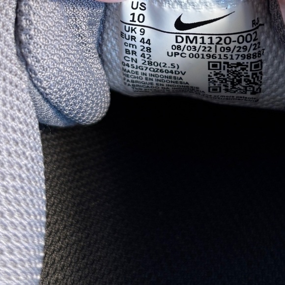 Nike LEGEND ESSENTIAL 3 NN Mens Smoke Grey DM1120-002 Sneakers Shoes 10 - Picture 6 of 7